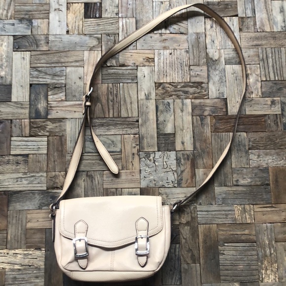 Tignanello NWOT Leather Crossbody Bag - Picture 2 of 12